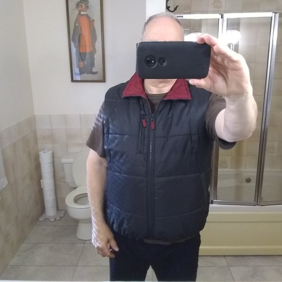 mens reversable insulated puffer vest xl - Picture 4 of 5